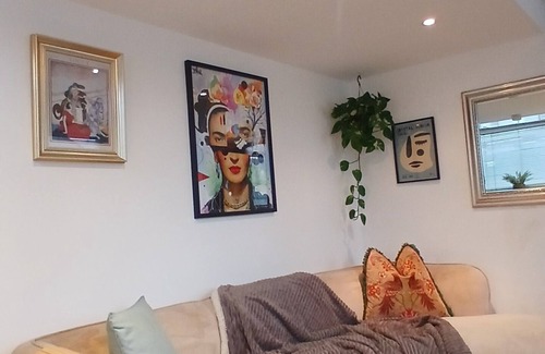 Canton Apartamento | Arty loft in central cardiff