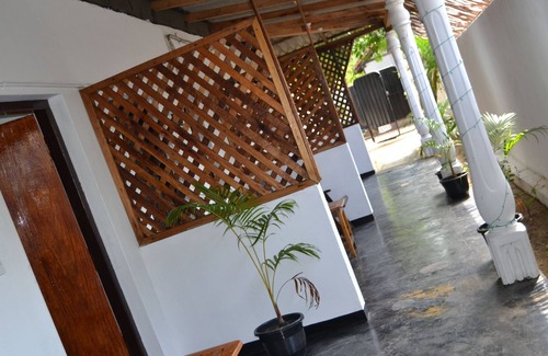 Pottuvil Division 2 Casa | Arugambay Seaside Villa