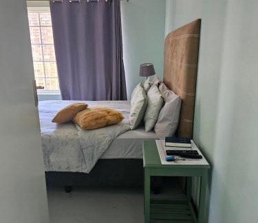 Moreleta Park Casa | Arum Lily Guest Rooms
