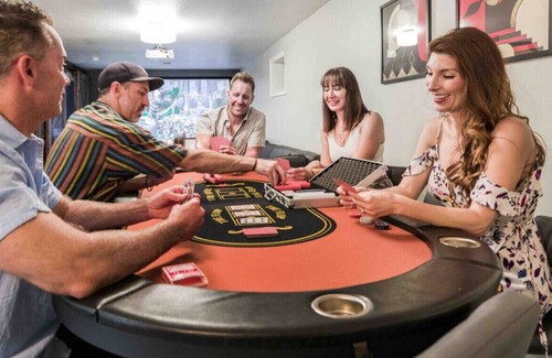 Alta Vista Area Casa | Grill, Fire, Poker, Theater, Gated Yard, Dog Friendly | Den 15min, Arvada 1mile