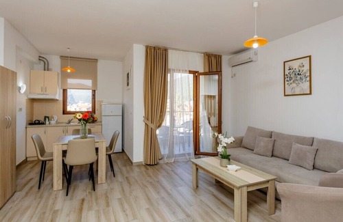 Velji Vinogradi Casa | Arvala Apartments - Apartment with Balcony
