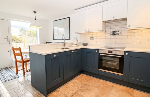 Nefyn Cabaña | ARWEL, pet friendly, character holiday cottage in Nefyn