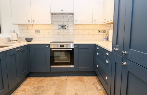 Nefyn Cabaña | ARWEL, pet friendly, character holiday cottage in Nefyn