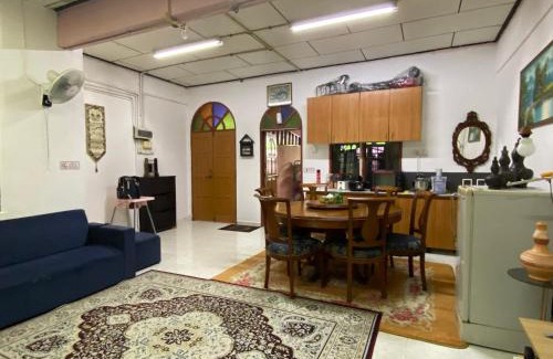 Batu Buruk Apartamento | Aryaty Stay Pantai Batu Buruk Kuala Terengganu