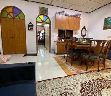 Batu Buruk Apartamento | Aryaty Stay Pantai Batu Buruk Kuala Terengganu