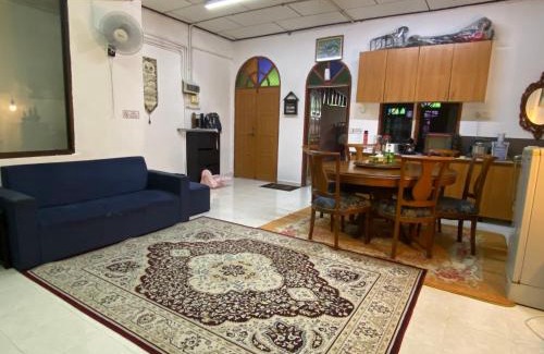 Batu Buruk Apartamento | Aryaty Stay Pantai Batu Buruk Kuala Terengganu