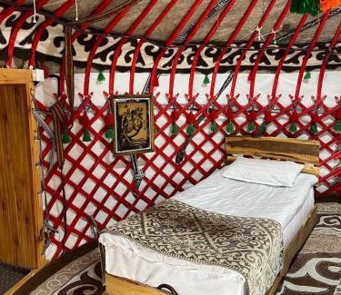Naryn Cama Y Desayuno | As A Nomad Naryn Ethno Complex