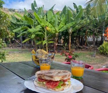 Arco da Calheta Casa | As Casinhas da Madeira - Cosy Stone Cottage in a subtropical garden
