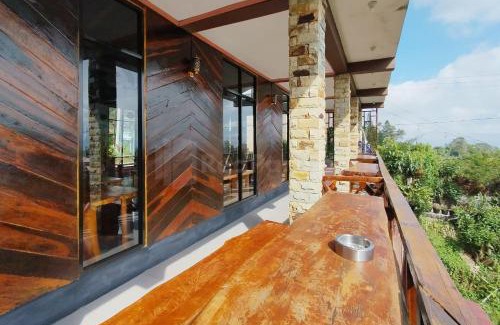 Berastagi Hotel | AS Resto,Café & Hotel Mitra RedDoorz