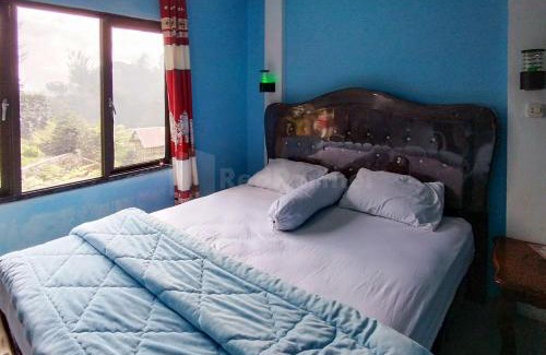 Berastagi Hotel | AS Resto,Café & Hotel Mitra RedDoorz