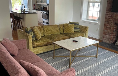 Asbury Park Apartamento | Asbury Park - 5 Min Walk to Beach - Parking, too! Bring Your Dog