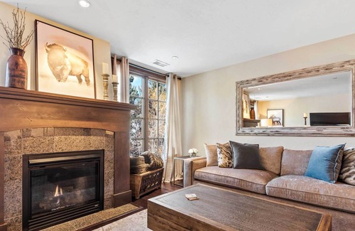 Avon Condominio | Ascent 202 - Sophisticated Three Bedroom