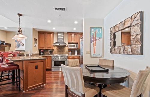 Avon Condominio | Ascent 415 - Amazing Top Floor Residence