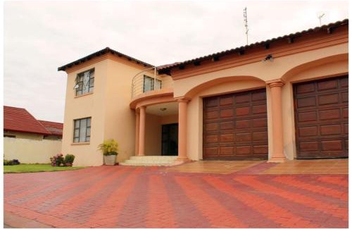 Moses Kotane Casa | Asda guesthouse