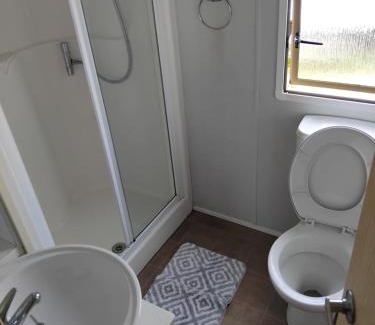 Muston Complejo | Ash Close 64- Blue Dolphin Heaven - Budget Caravan