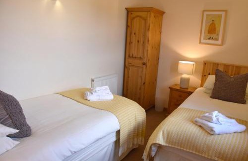 Grampound Casa | Ash Cottage, 3 bed large cottage