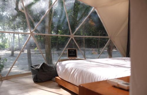 Tanjung Pandan Otro | Ashamaya Belitung (Dome Glamping Site)