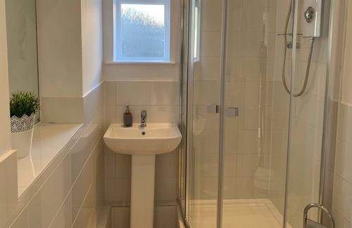 Didcot Casa | Ashbrook Lewis - cabaña de dos dormitorios y dos baños nr Harwell Oxford