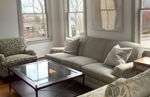 Mystic Casa | Ashby Hill. Steps from Downtown Mystic