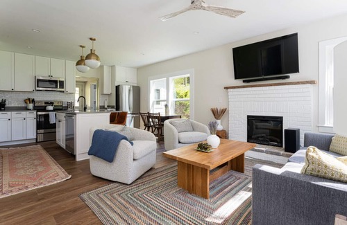 Mars Hill Casa | Asheville Countryside Home on 70 Acres