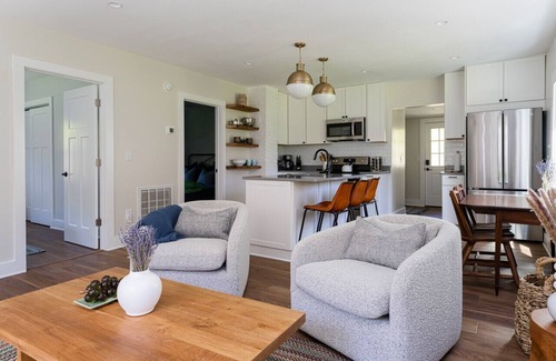 Mars Hill Casa | Asheville Countryside Home on 70 Acres