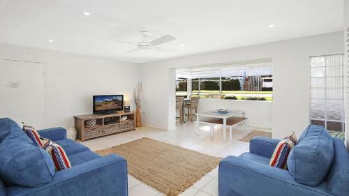 Terrigal Casa | Ashwood 100 Meters To Beach, Shops, Cafes Accom Holidays