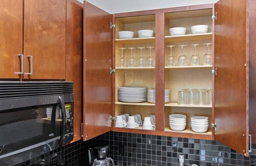 First Ward Apartamento | ASK FOR Discount-10 Min Walk to Epicentre Wifi