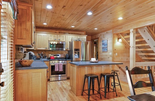 Cherry Log Cabina | Aska Bound - spacious family & pet friendly cabin near Toccoa River & Blue Ridge