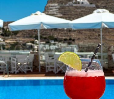 Chora Folegandros Hotel | Aspalathras White Hotel