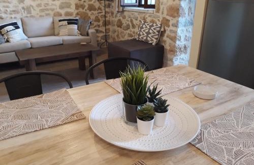 Oitylo Casa | Aspasia House