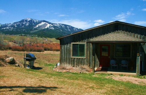 Gardiner Cabina | Aspen Cabin cerca de Yellowstone - paseos a caballo, tirolesa, rafting, senderismo