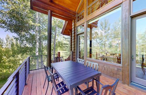 Victor Casa | Aspen Cabin