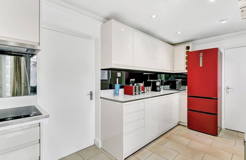 Bierton Casa | Aspen Close – 4-Bedroom Retreat with Spa, Sauna & Gym in Aylesbury