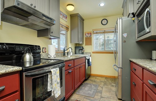 Nathrop Cabina | Aspen Grove - fully updated modern log cabin - summer in the rockies