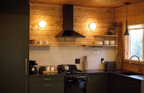 Florissant Cabina | Aspen Hideaway · Mountain Modern log Cabin Deck + Hot Tub