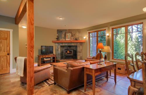 Fish Camp Casa | Aspen House in Fish Camp- 2 Miles from Yosemite's South Entrance