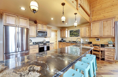 Brian Head Cabina | Aspen Lodge in Brian Head - Sleeps up to 25!