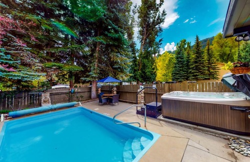 West End Casa | Aspen Mountain Lodge 209