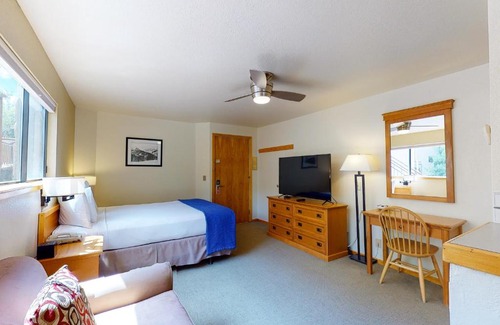 West End Casa | Aspen Mountain Lodge 211