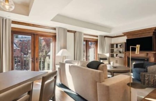 Downtown Complejo | Aspen Mountain Residences, Pool-Hot Tub, Fireplace