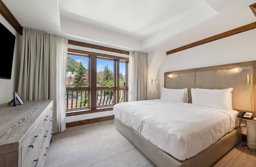 Aspen Complejo | Aspen Mountain Residences Luxury 2-BR/2BA condo 1 block from SilverQueen Gondola