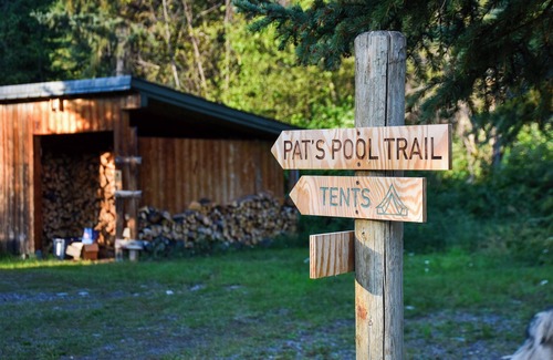 Regional District of Bulkley-Nechako Alquiler De RV | Aspen | Riverfront Bell Tent