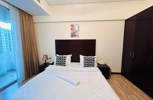 Juffair Apartamento | Aspire Tower -Vibrant Two Bedroom in Juffair