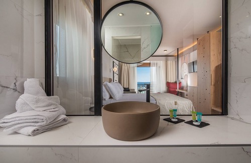 Nikita Hotel | Assano Sea Front Luxury