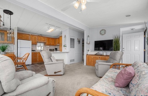 Assateague Pointe Casa | Assateague Pointe 2 br /1 bath 2 pools, clubhouse, gameroom fishing