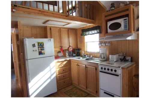 Naples Cabina | Assoc beach, Lakes, Naples Causeway, restaurants, shops, boat- jet ski rentals.