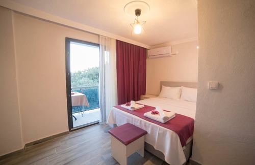 Ayvacik Hotel | Assos Yali Butik Otel Restaurant
