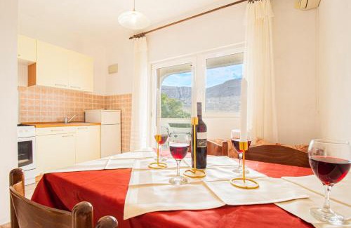 Metajna Apartamento | Asta view over sea reed landscape and bay