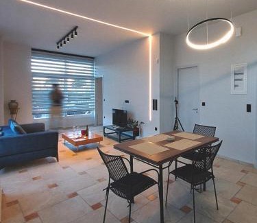 Nikaia-Agios Ioannis Rentis Apartamento | Astak 2