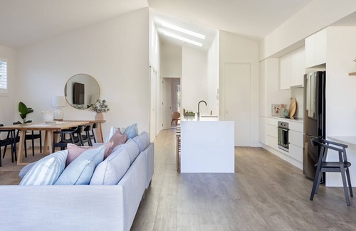 Narrawallee Casa | Free night on us this winter at Aster